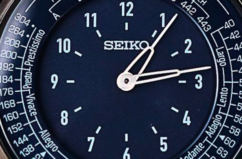 Review A Closer Look At The Seiko SMW004A Metronome