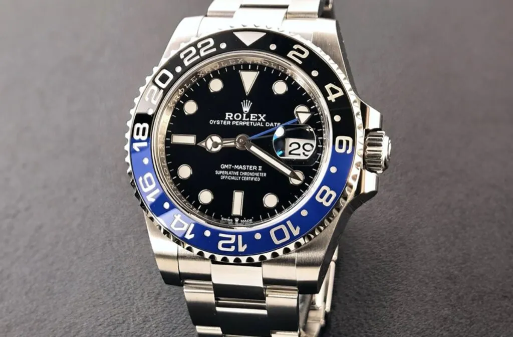 Difference between gmt master best sale and submariner