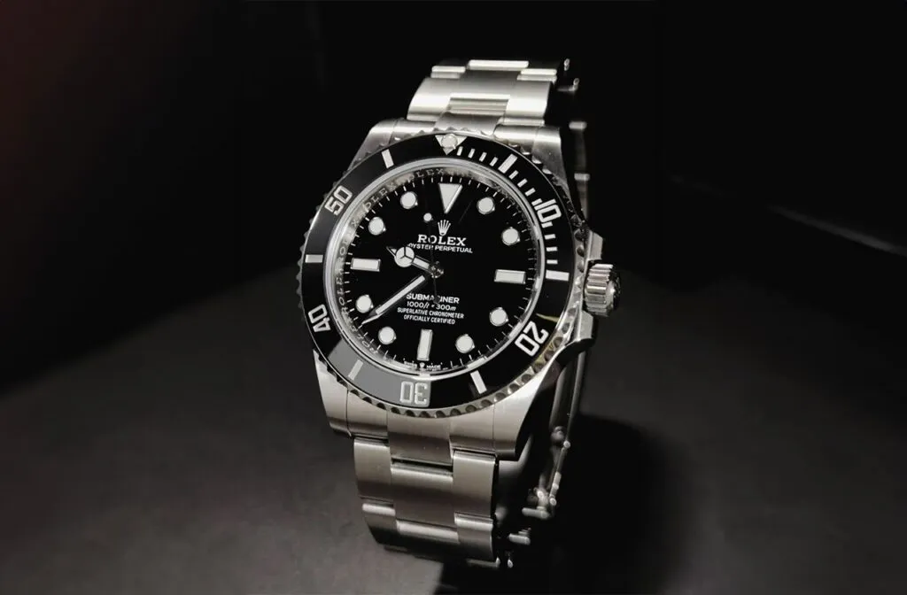 Rolex Submariner Date vs. No Date A Comparison Guide