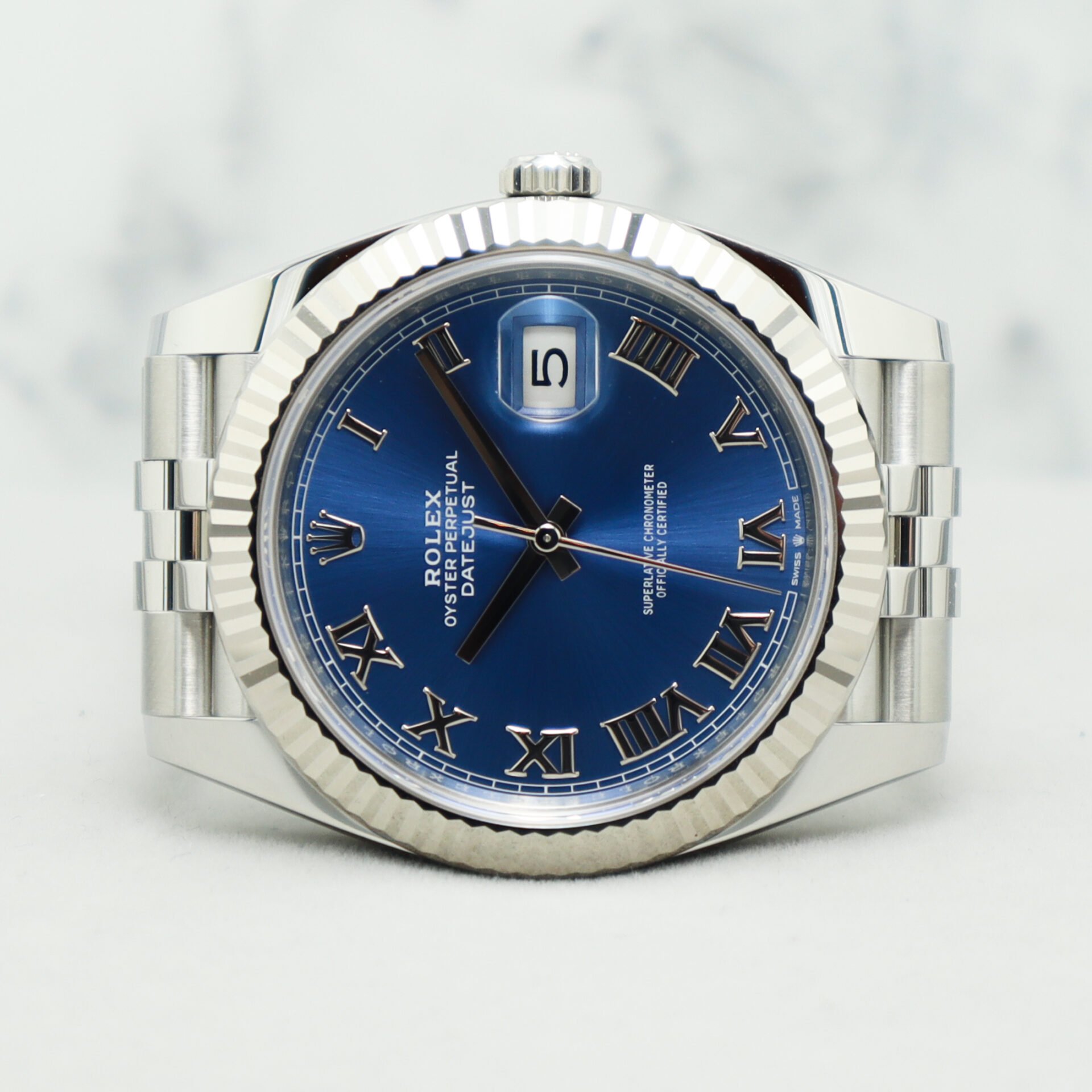 126334 blue roman